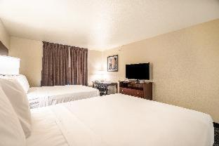 Cobblestone Inn & Suites - Holdrege Room photo